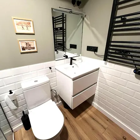 Apartment Ii *
